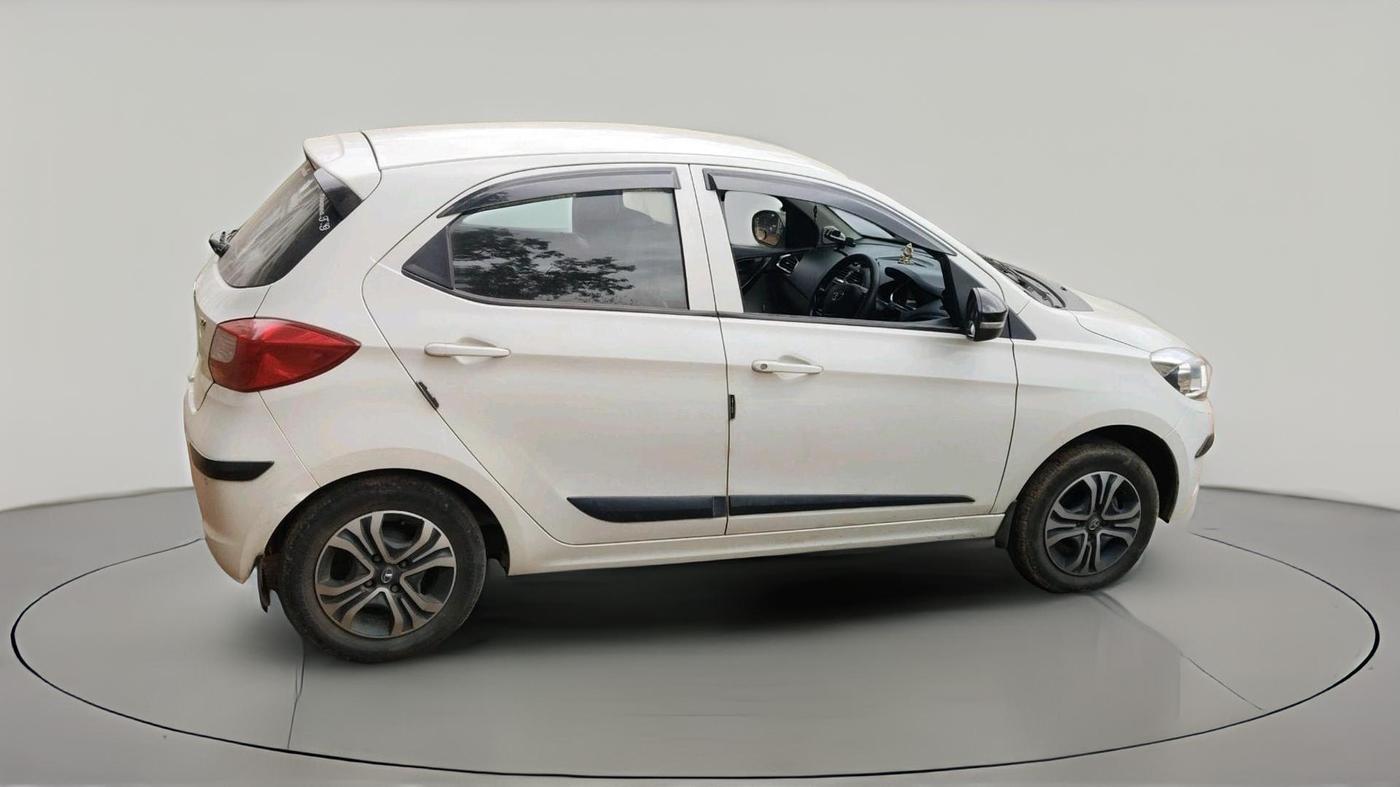 2019 Tata Tiago XZ PETROL, Petrol, Manual, 64,329 km, exterior