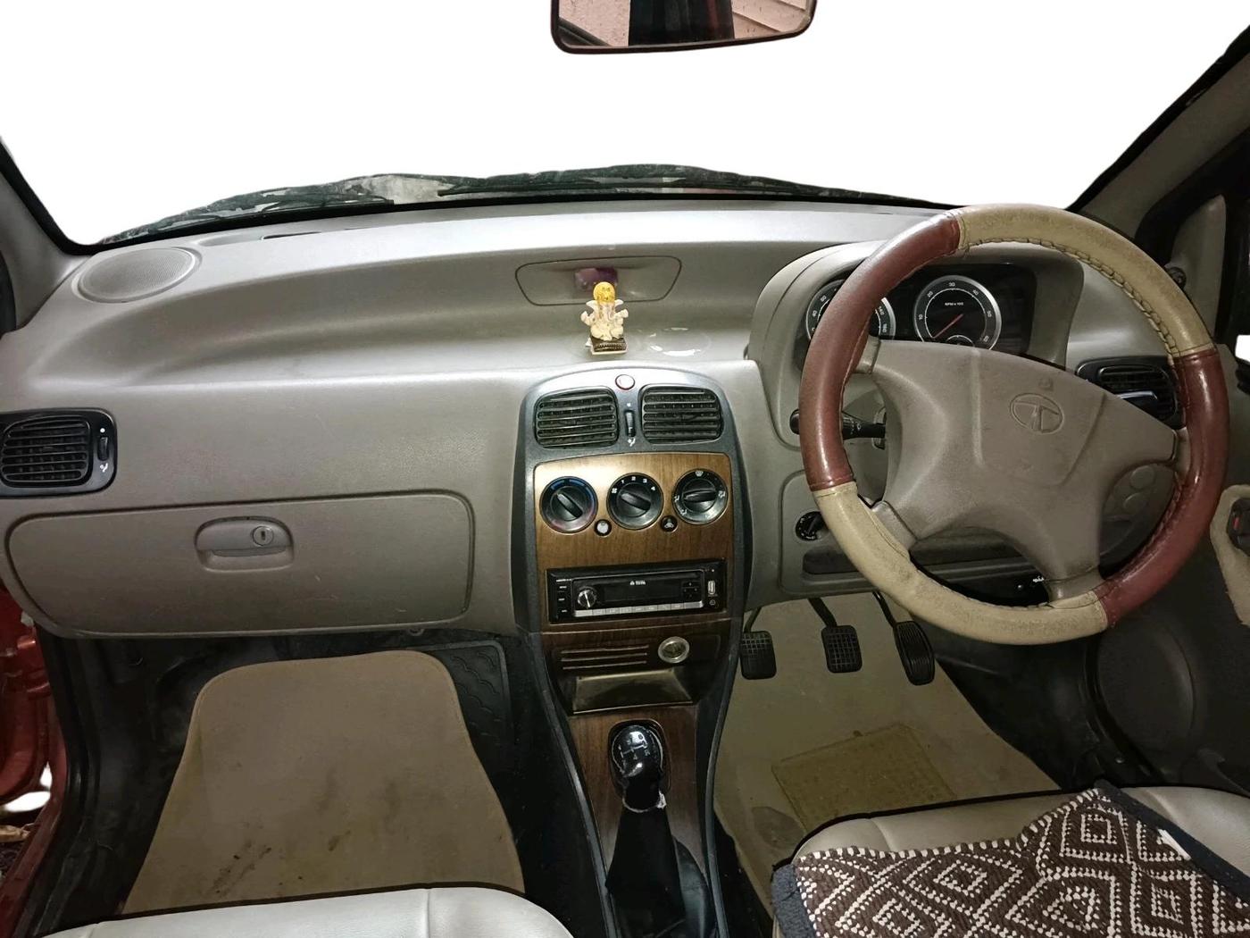 2011 Tata Indica EV2 LX, Diesel, Manual, 1,24,328 km, interior