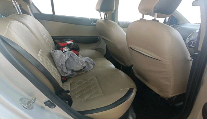 2014 Hyundai i20 SPORTZ 1.4 CRDI, Diesel, Manual, 71,390 km, interior