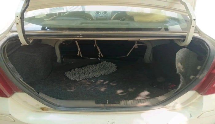 2011 Ford Fiesta Classic LXI 1.4 DIESEL, Diesel, Manual, 1,57,530 km, exterior