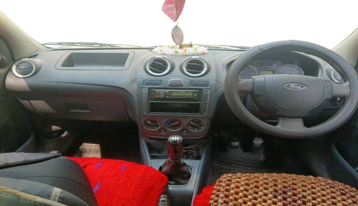 2011 Ford Fiesta Classic LXI 1.4 DIESEL, Diesel, Manual, 1,57,530 km, interior