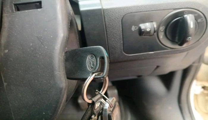 2011 Ford Fiesta Classic LXI 1.4 DIESEL, Diesel, Manual, 1,57,530 km, interior