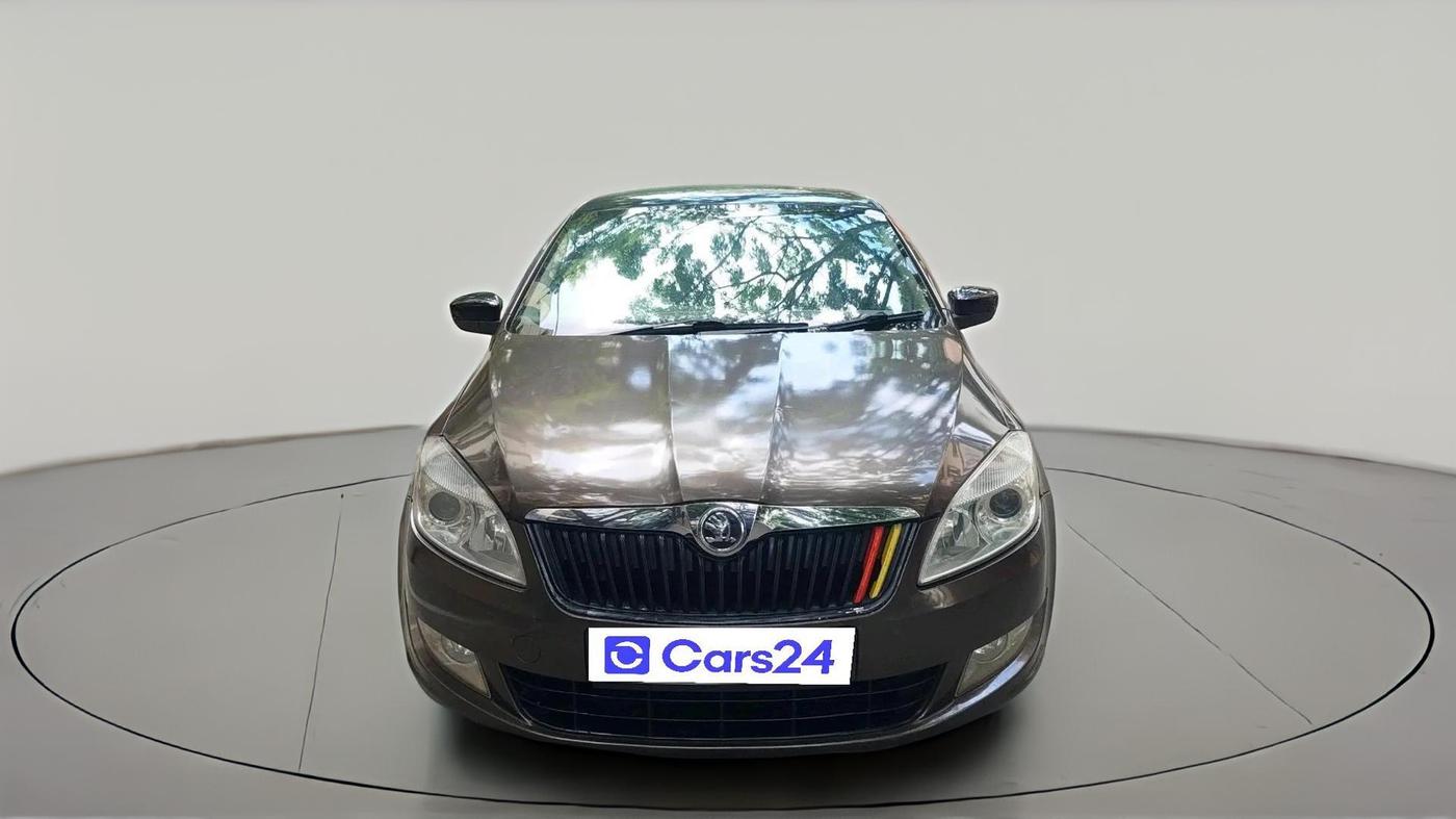 2014 Skoda Rapid 1.5 TDI CR ELEGANCE PLUS AT, Diesel, Automatic, 77,211 km, exterior
