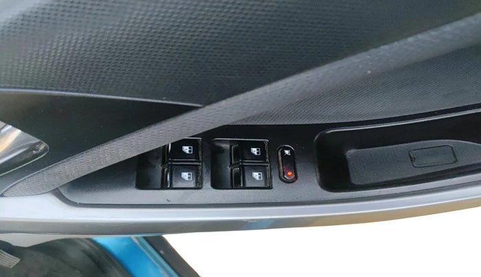 2018 Tata NEXON XZ PLUS DIESEL, Diesel, Manual, 1,08,350 km, interior