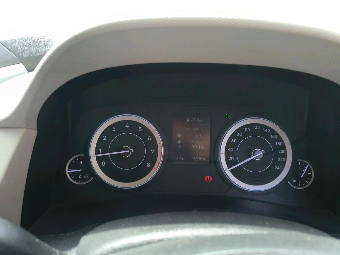2022 Hyundai Creta E 1.5 PETROL, Petrol, Manual, 30,304 km, interior