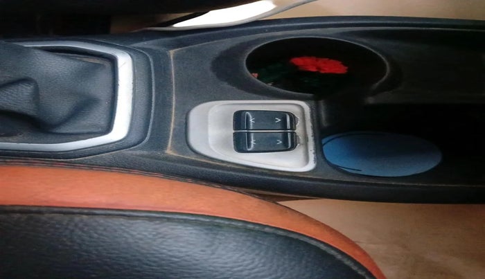 2018 Datsun Redi Go S 1.0 AMT, Petrol, Automatic, 62,752 km, interior