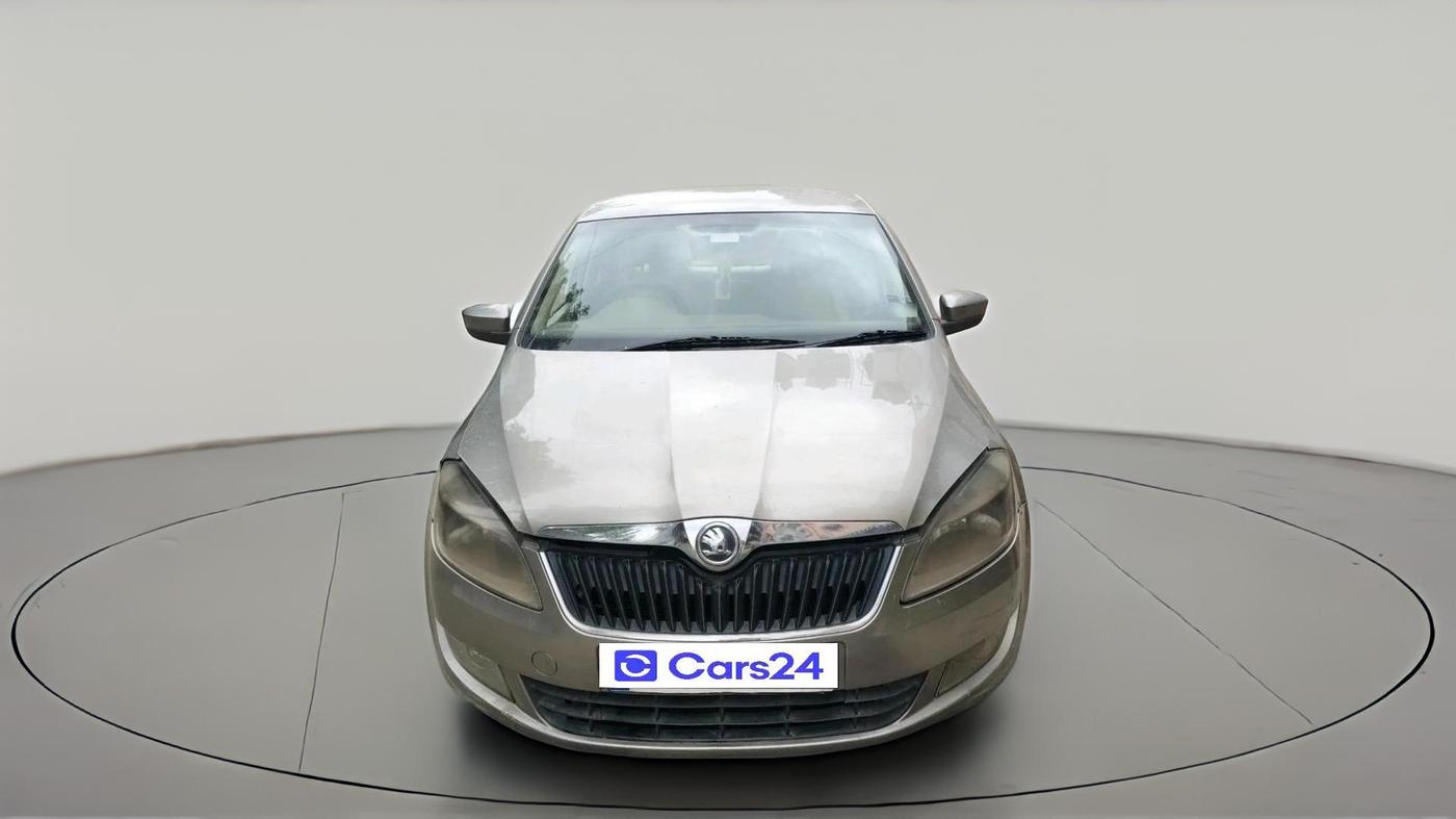 2015 Skoda Rapid 1.5 TDI CR AMBITION PLUS, Diesel, Manual, 1,14,771 km, exterior