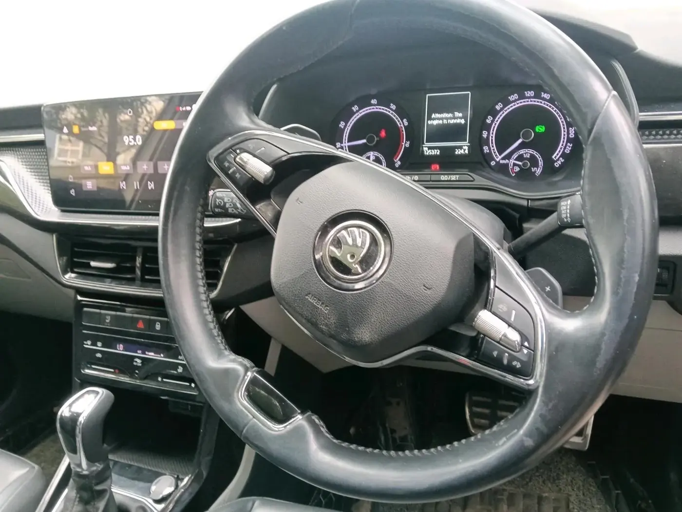 2021 Skoda KUSHAQ STYLE 1.0L TSI AT, Petrol, Automatic, 1,25,371 km, interior