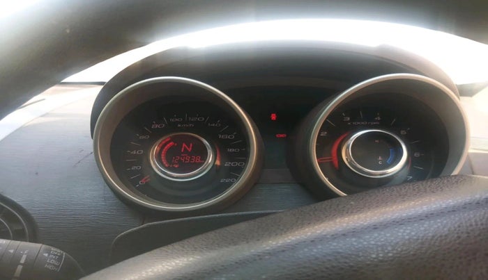 2013 Mahindra XUV500 W6, Diesel, Manual, 1,24,938 km, interior