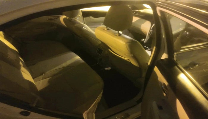 2016 Maruti Ciaz ZXI+, Petrol, Manual, 1,13,377 km, interior