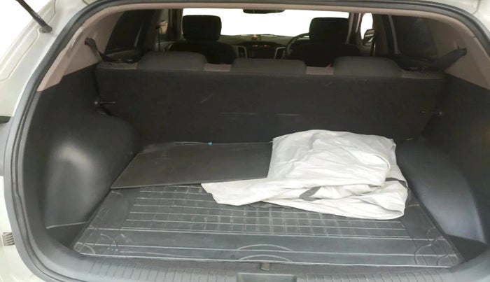 2017 Hyundai Creta E PLUS 1.6 PETROL, Petrol, Manual, 31,504 km, exterior