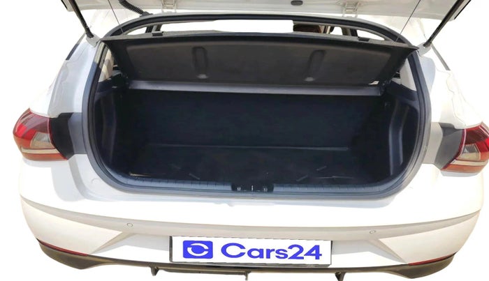 2022 Hyundai NEW I20 Sportz 1.2 IVT, Petrol, Automatic, 22,429 km, exterior