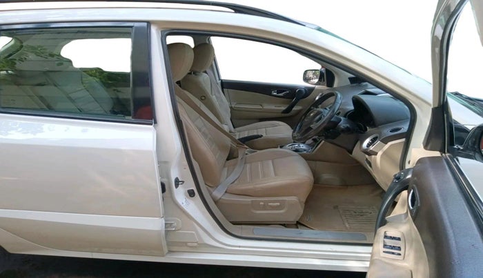 2013 Renault Koleos 4x4 AT, Diesel, Automatic, 1,42,540 km, interior