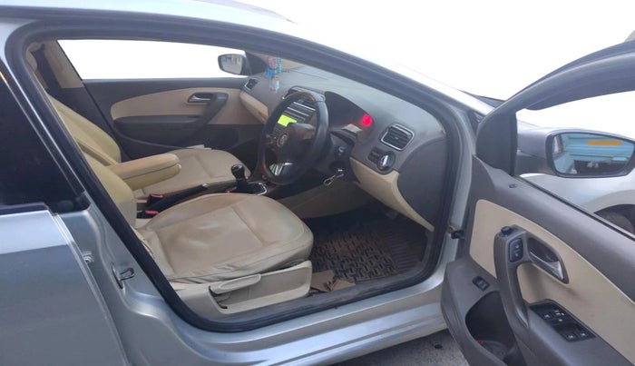 2014 Volkswagen Vento HIGHLINE DIESEL 1.6, Diesel, Manual, 79,690 km, interior