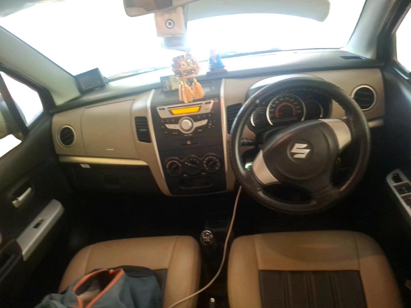 2016 Maruti Wagon R 1.0 VXI, Petrol, Manual, 36,793 km, interior