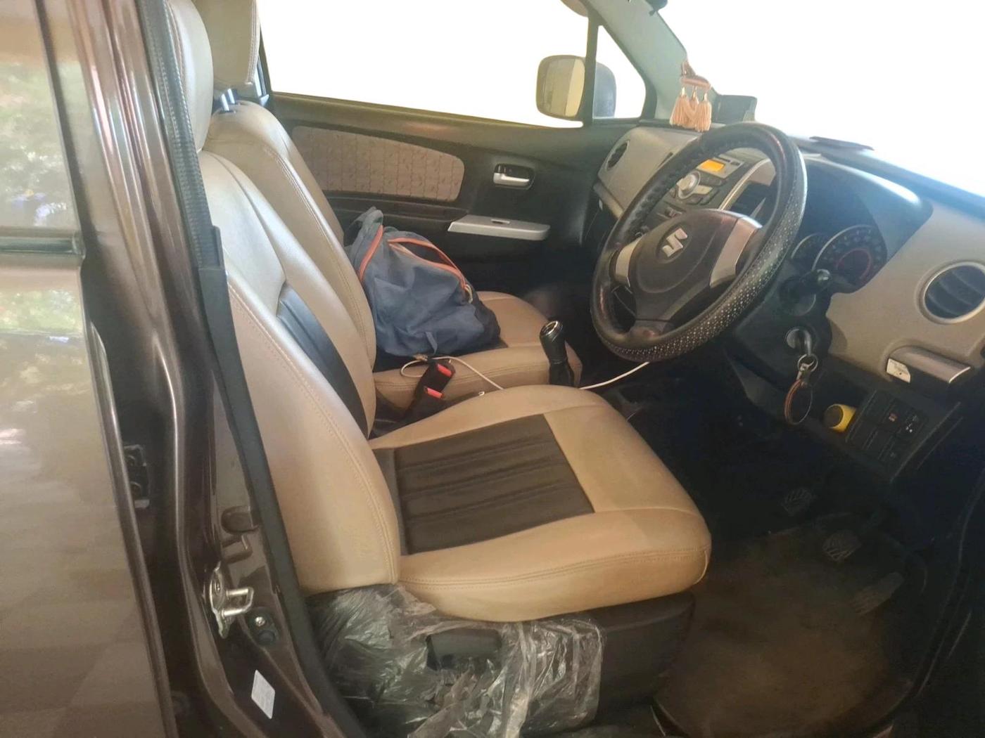 2016 Maruti Wagon R 1.0 VXI, Petrol, Manual, 36,793 km, interior