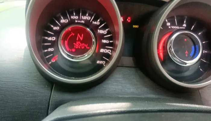 2015 Mahindra XUV500 W8, Diesel, Manual, 78,204 km, interior