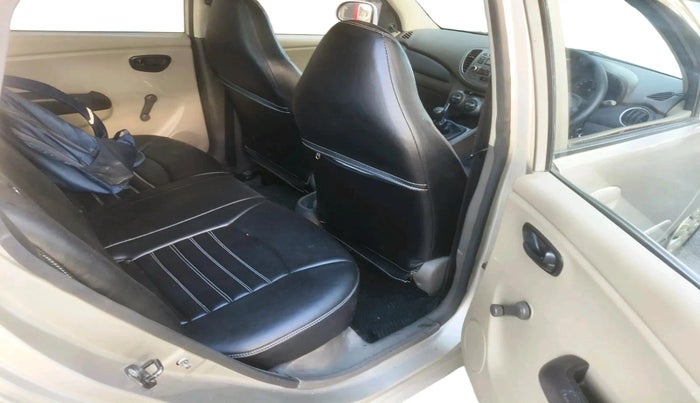 2012 Hyundai i10 ERA 1.1 LPG, Petrol, Manual, 99,326 km, interior