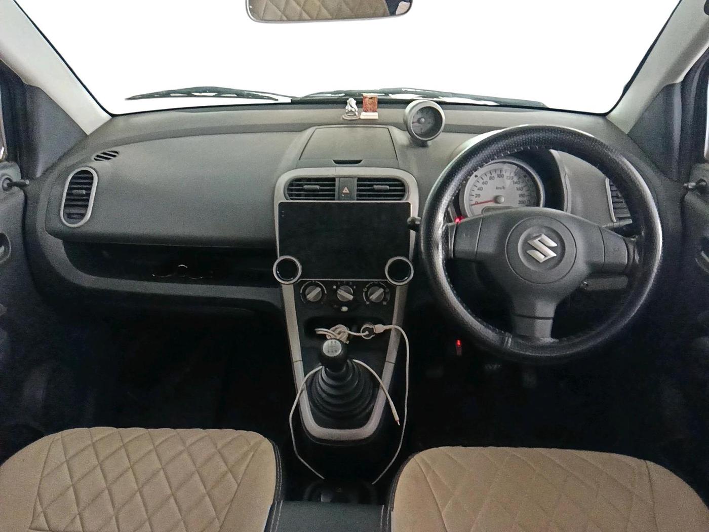 2011 Maruti Ritz VXI, Petrol, Manual, 1,00,002 km, interior