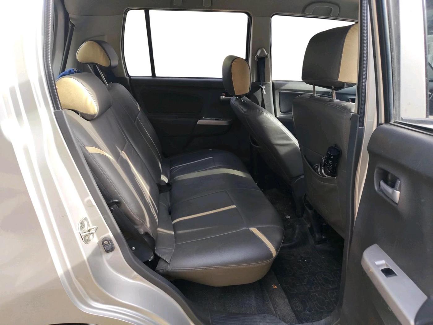 2012 Maruti Wagon R 1.0 VXI, Petrol, Manual, 52,301 km, interior