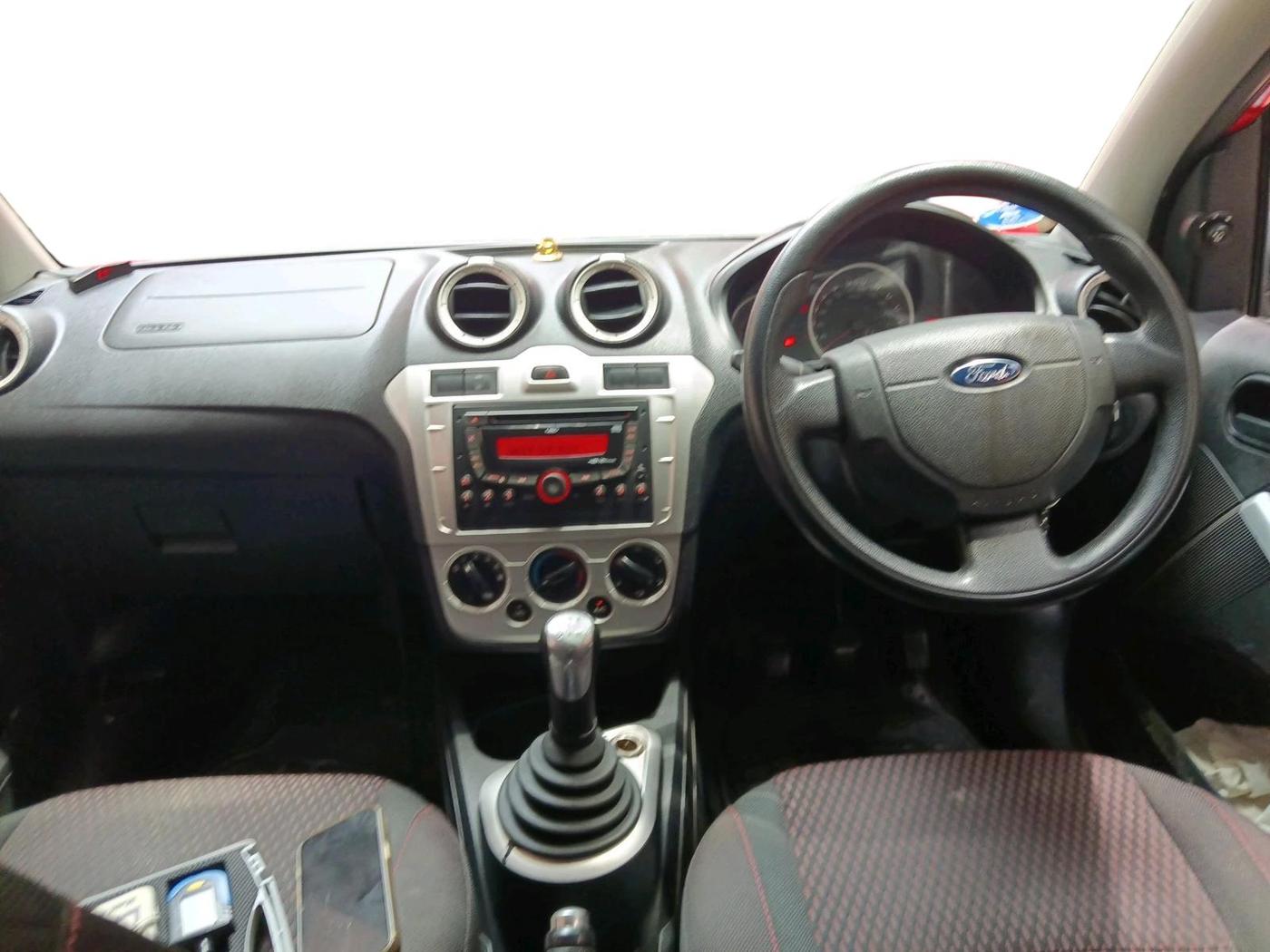 2011 Ford Figo EXI 1.4 DIESEL, Diesel, Manual, 1,07,249 km, interior