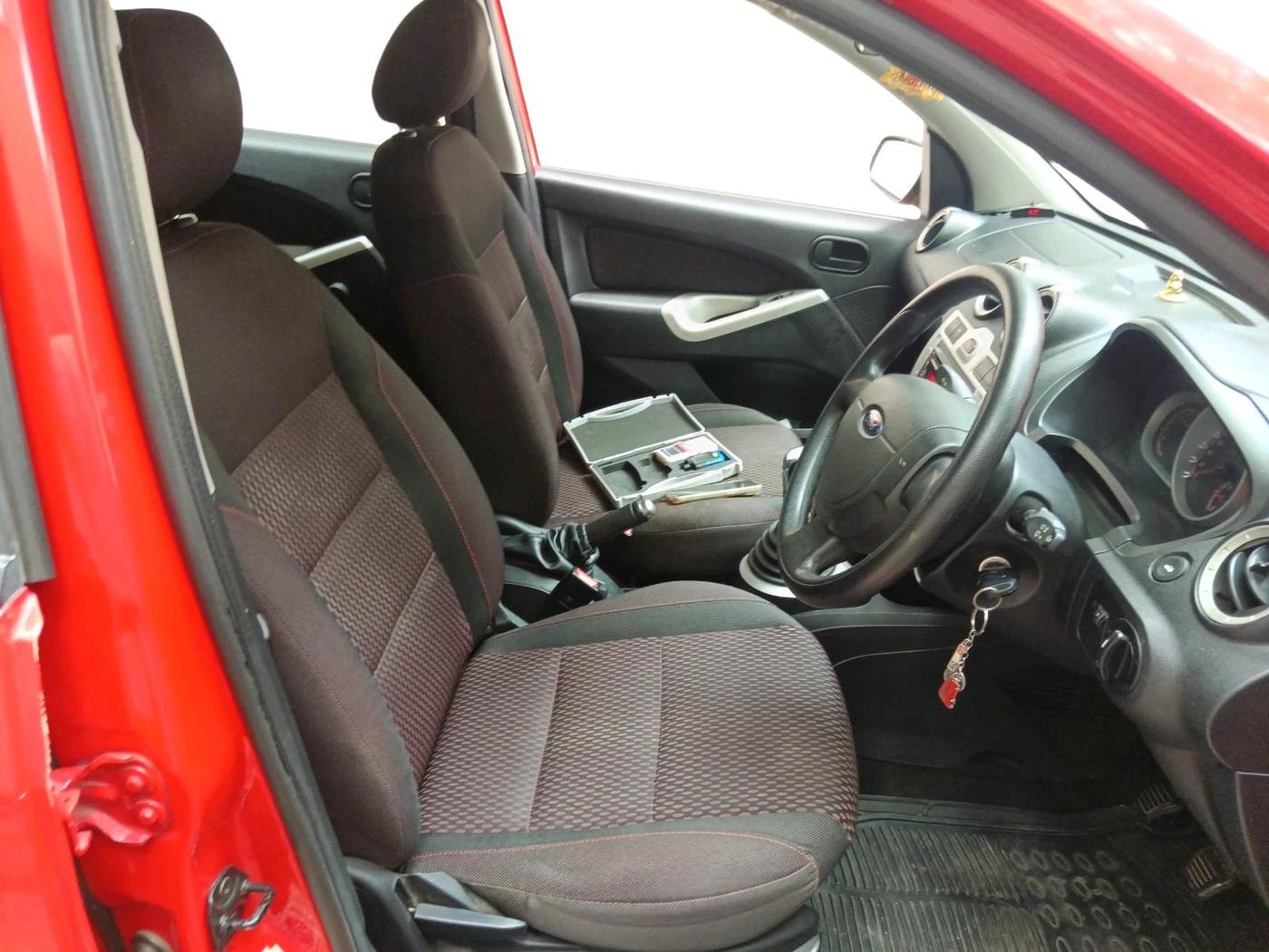2011 Ford Figo EXI 1.4 DIESEL, Diesel, Manual, 1,07,249 km, interior