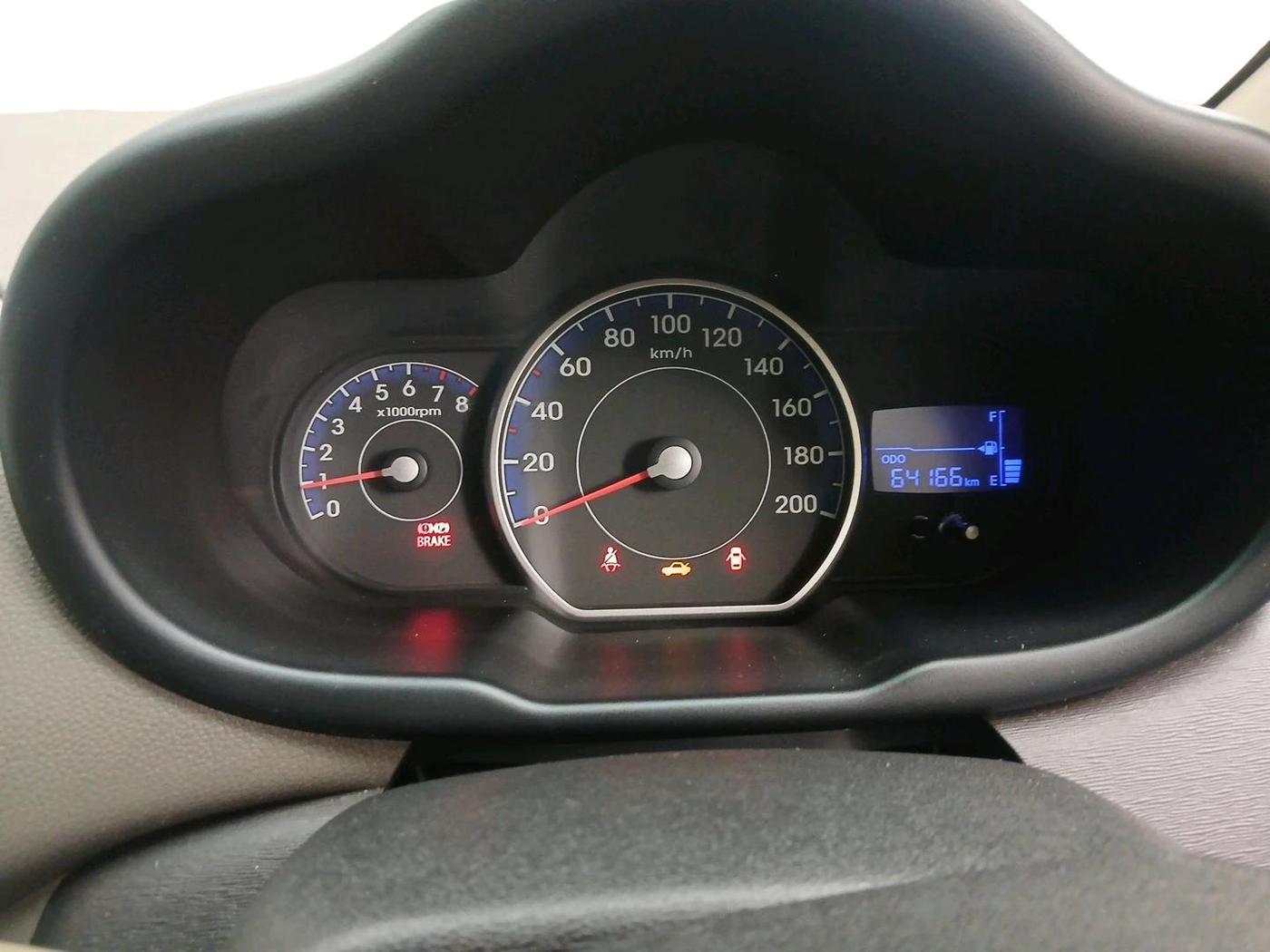 2011 Hyundai i10 SPORTZ 1.2, Petrol, Manual, 64,166 km, interior