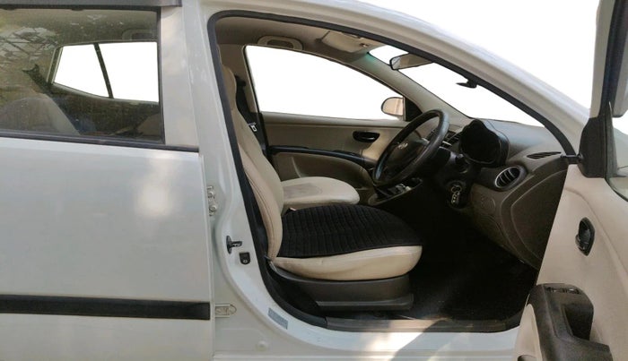 2010 Hyundai i10 ERA 1.1, Petrol, Manual, 97,176 km, interior