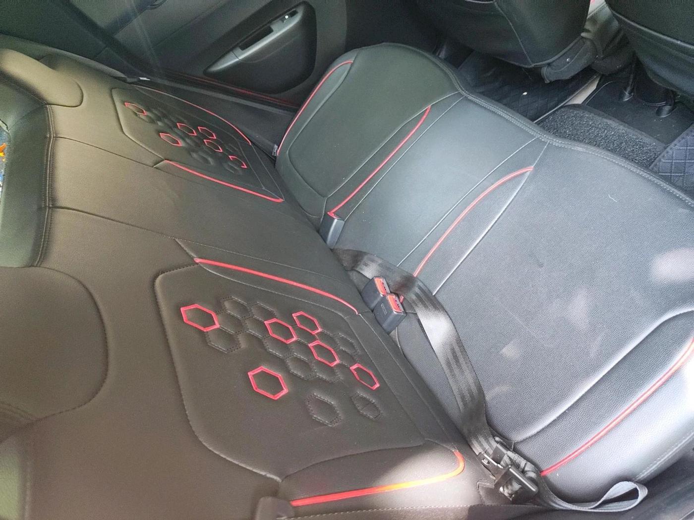 2022 Renault Kwid RXT 1.0 AMT, Petrol, Automatic, 18,170 km, interior