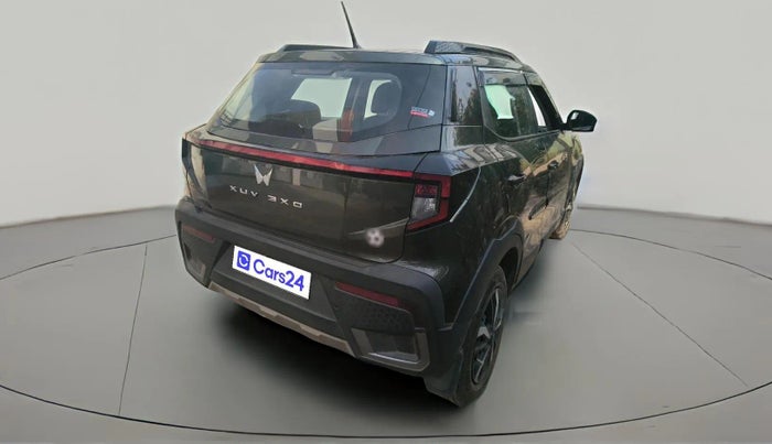 2024 Mahindra XUV 3XO MX3 1.2 L TCMPFi, Petrol, Manual, 31,893 km, exterior