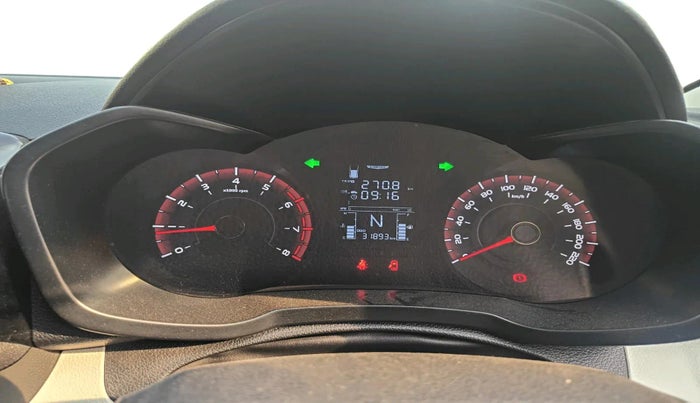 2024 Mahindra XUV 3XO MX3 1.2 L TCMPFi, Petrol, Manual, 31,893 km, interior