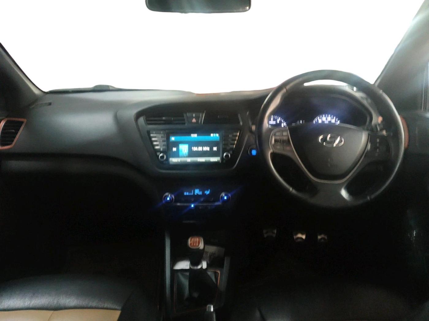 2015 Hyundai i20 Active 1.2 SX, Petrol, Manual, 54,121 km, interior