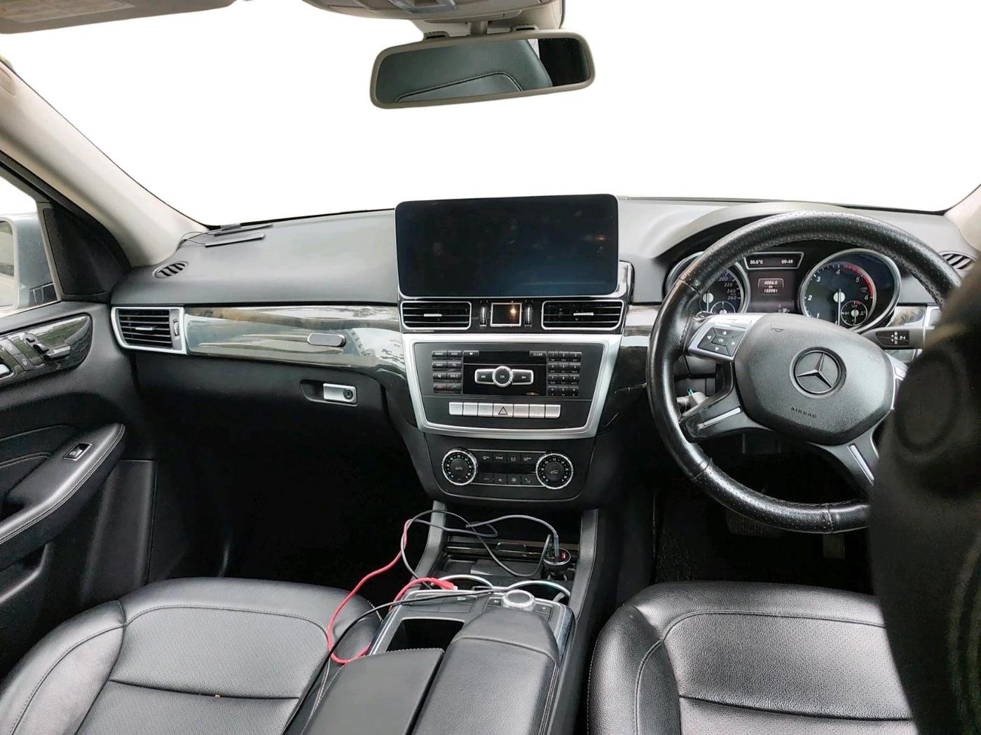 2013 Mercedes Benz Ml Class 250 CDI, Diesel, Automatic, 1,55,981 km, interior