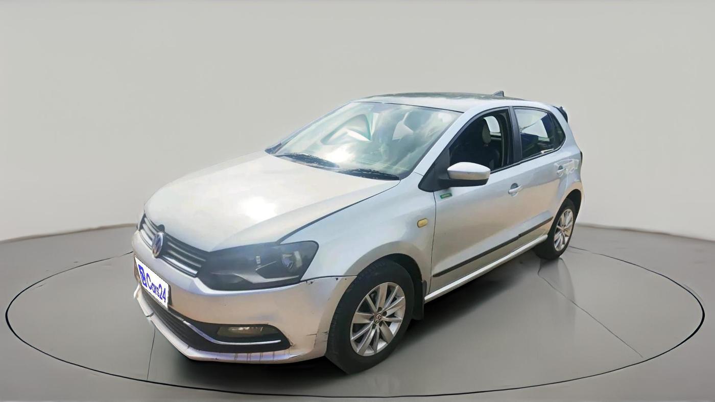 2014 Volkswagen Polo HIGHLINE1.5L, Diesel, Manual, 1,40,587 km, exterior