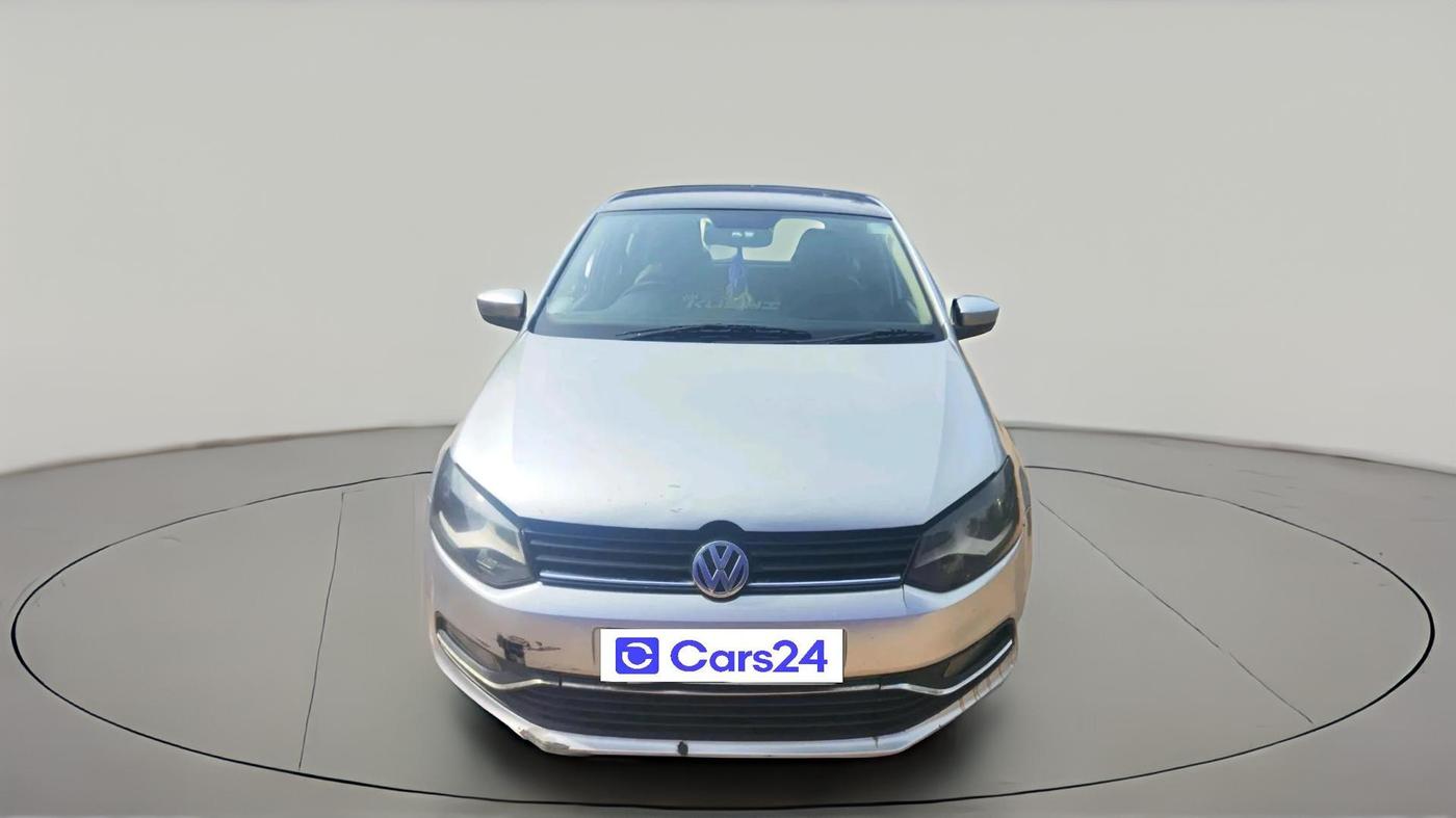 2014 Volkswagen Polo HIGHLINE1.5L, Diesel, Manual, 1,40,587 km, exterior