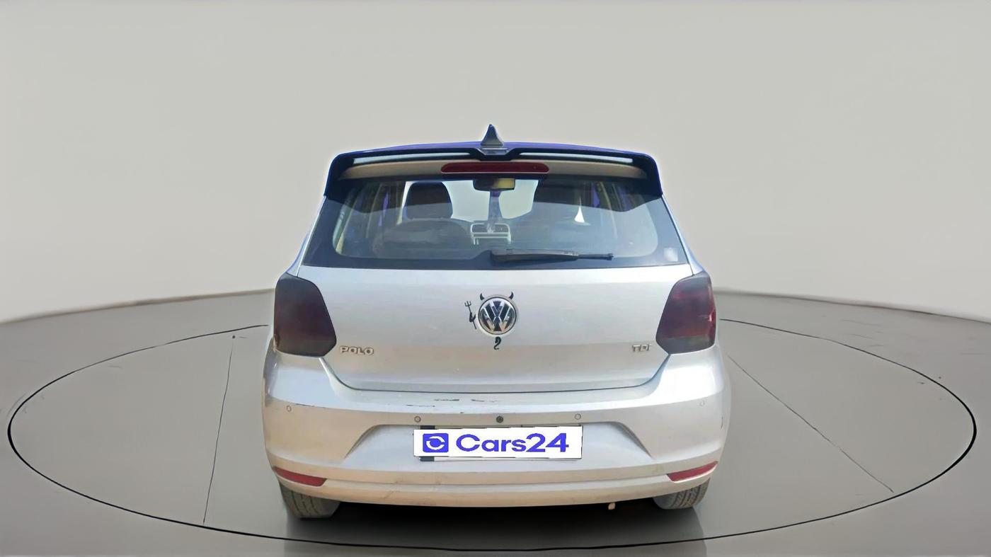 2014 Volkswagen Polo HIGHLINE1.5L, Diesel, Manual, 1,40,587 km, exterior