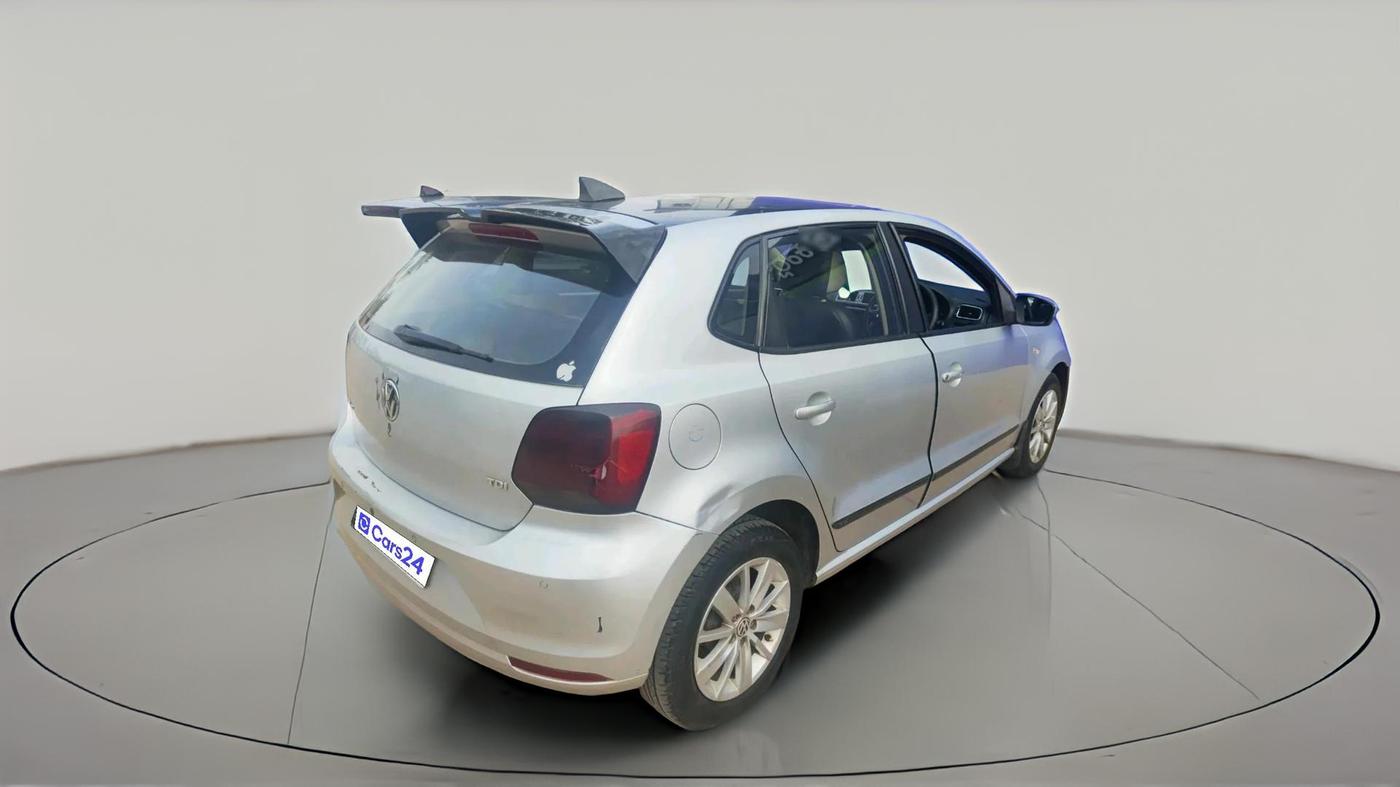 2014 Volkswagen Polo HIGHLINE1.5L, Diesel, Manual, 1,40,587 km, exterior