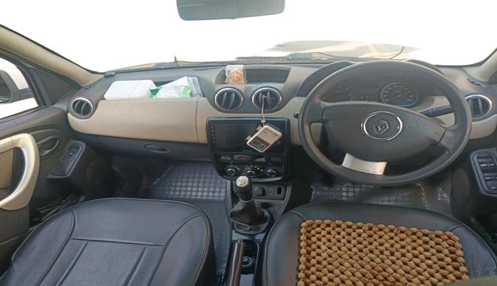 2013 Renault Duster 85 PS RXL DIESEL, Diesel, Manual, 1,24,172 km, interior