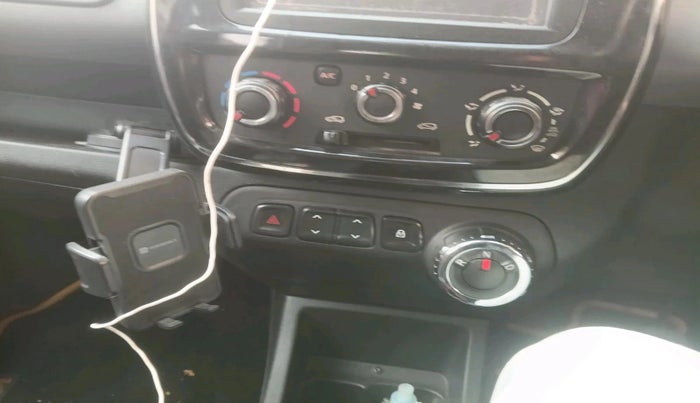 2017 Renault Kwid RXT 1.0 AMT, Petrol, Automatic, 20,461 km, interior