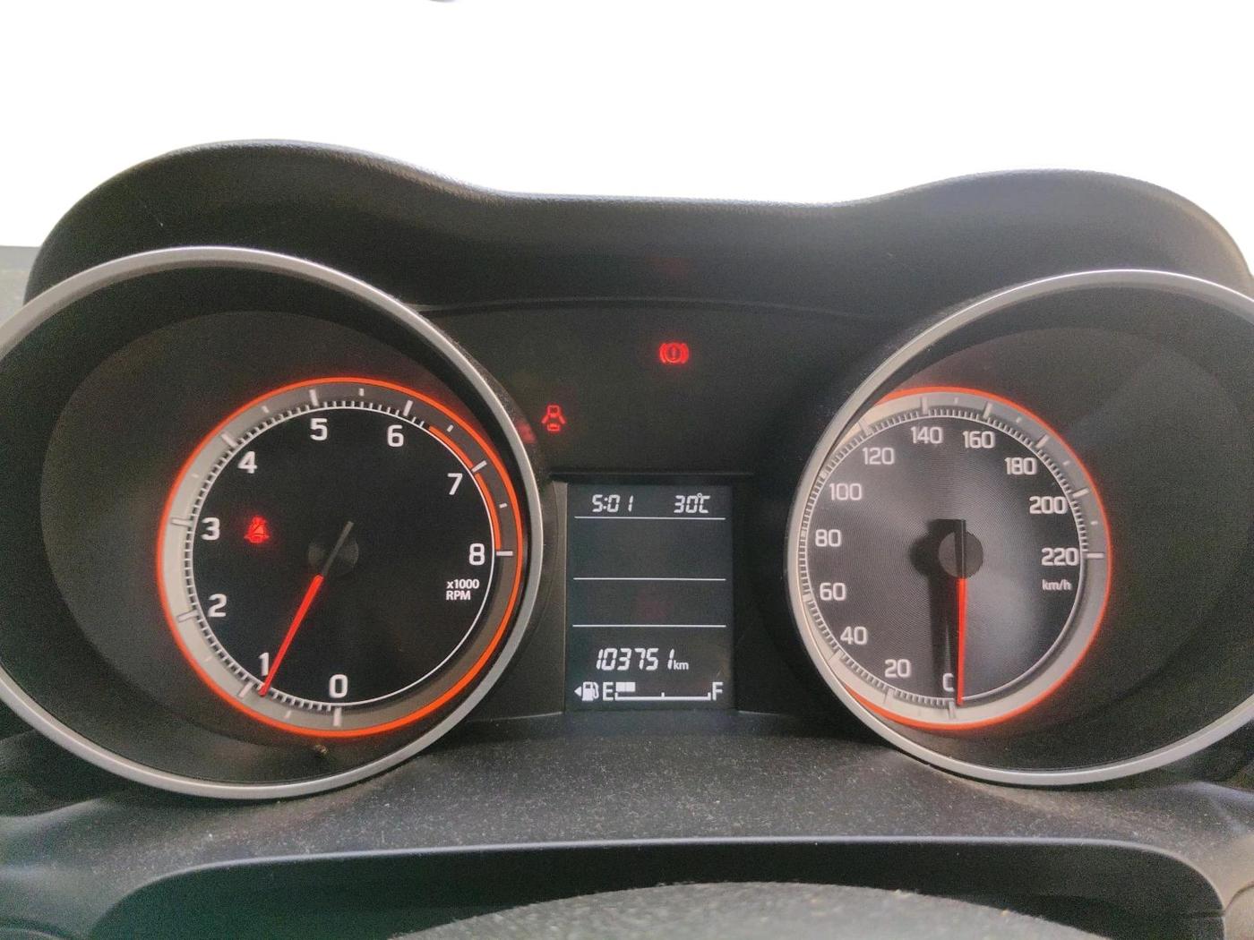 2018 Maruti Swift ZXI, Petrol, Manual, 1,03,751 km, interior