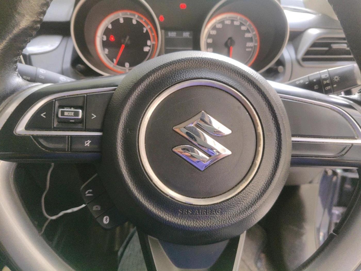 2018 Maruti Swift ZXI, Petrol, Manual, 1,03,751 km, interior