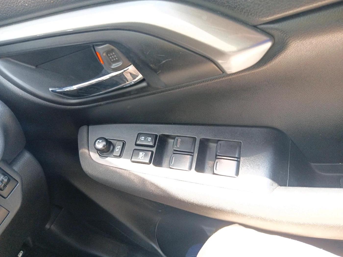 2024 Toyota URBAN CRUISER HYRYDER E NEO DRIVE, Petrol, Manual, 25,524 km, interior