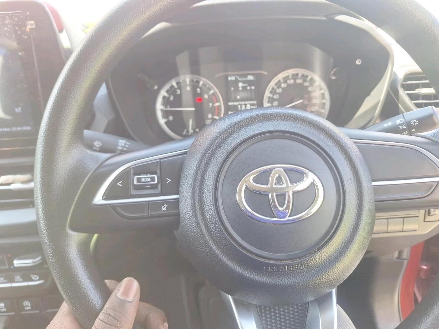 2024 Toyota URBAN CRUISER HYRYDER E NEO DRIVE, Petrol, Manual, 25,524 km, interior
