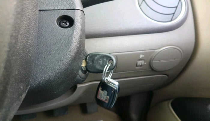 2012 Hyundai i10 SPORTZ 1.2, Petrol, Manual, 60,454 km, interior