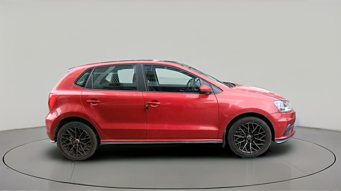 2020 Volkswagen Polo TRENDLINE 1.0L, Petrol, Manual, 1,37,573 km, exterior