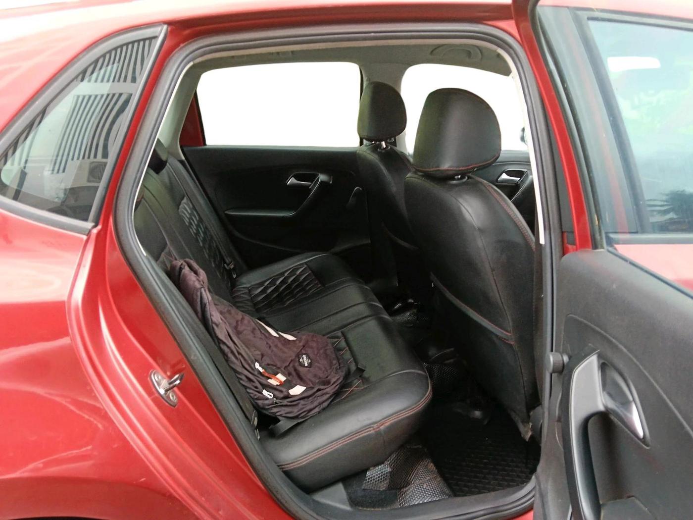 2020 Volkswagen Polo TRENDLINE 1.0L, Petrol, Manual, 1,37,573 km, interior