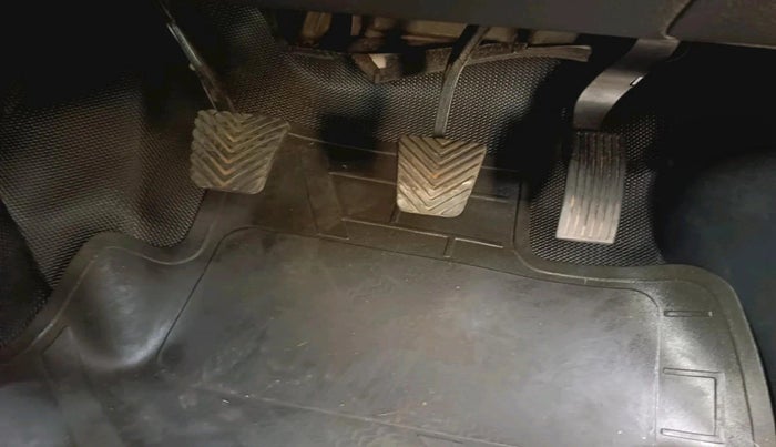 2019 Hyundai VENUE SX 1.0 (O) TURBO, Petrol, Manual, 32,962 km, interior