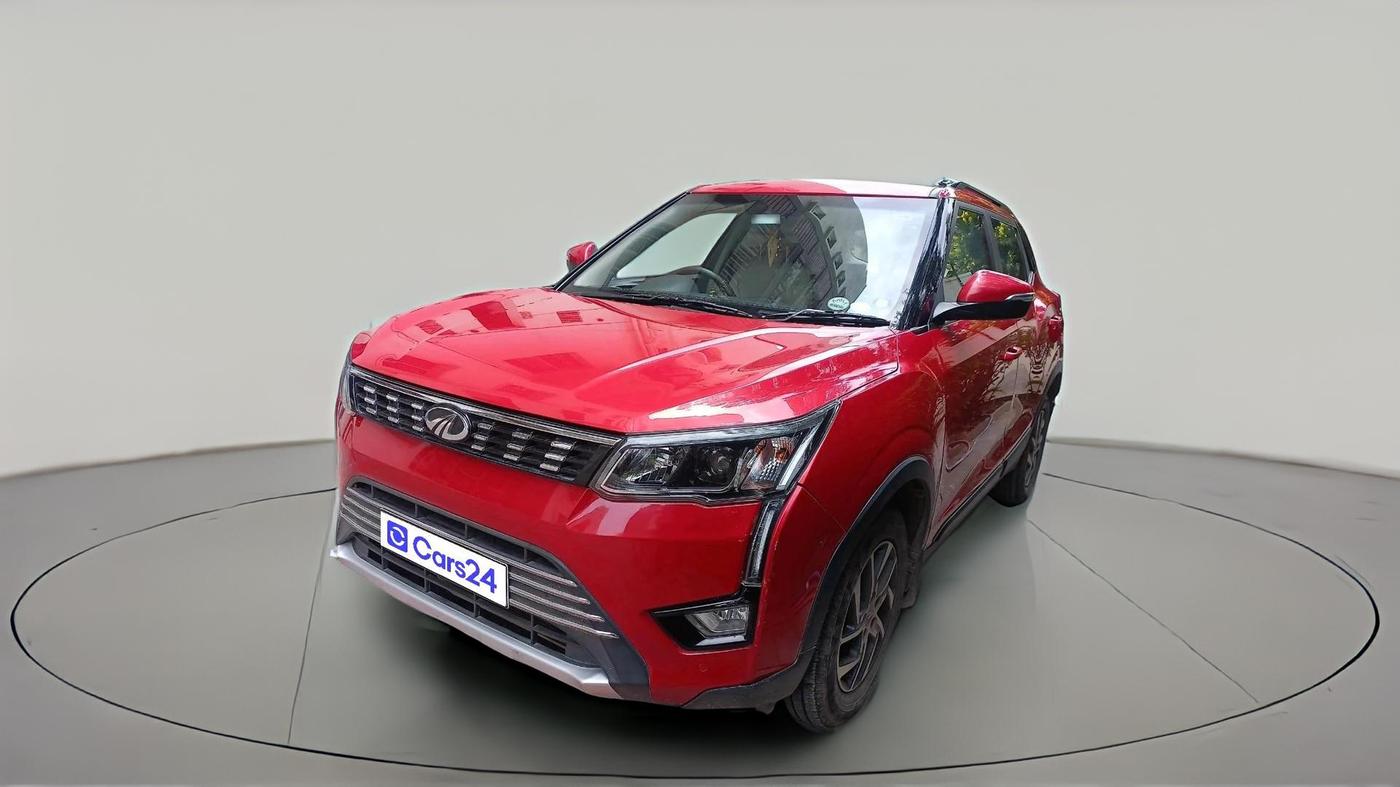 2022 Mahindra XUV300 W8 (O) 1.2 PETROL AMT, Petrol, Automatic, 26,983 km, exterior