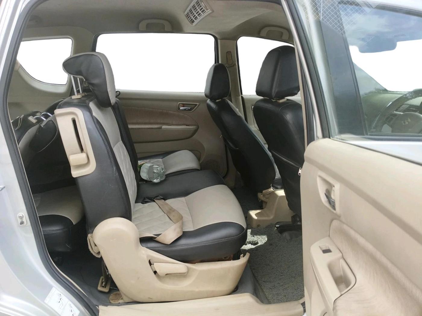 2013 Maruti Ertiga ZDI, Diesel, Manual, 1,12,150 km, interior