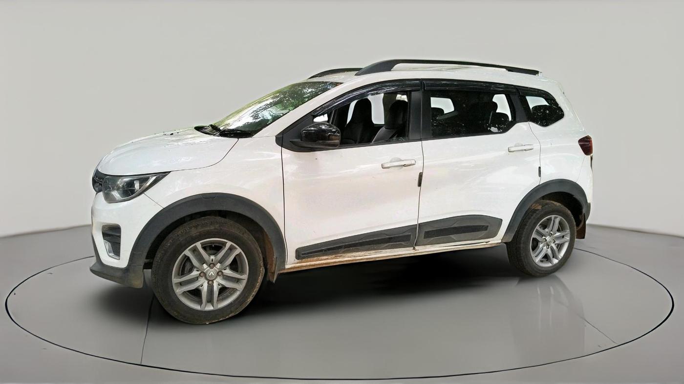 2022 Renault TRIBER RXZ, Petrol, Manual, 90,253 km, exterior